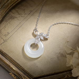 Luna Pearl Studs